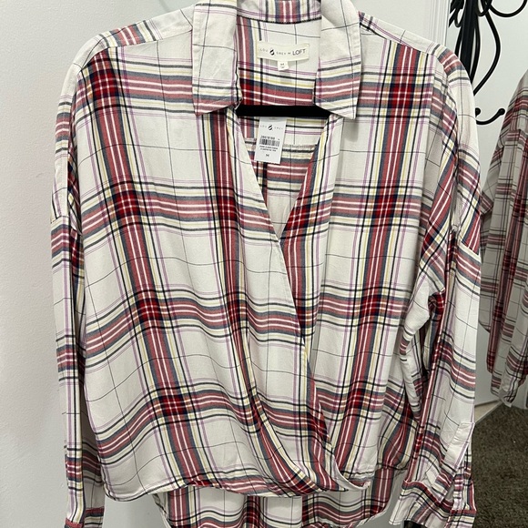 Lou & Grey Vibrant Plaid Button-Up. #049 - Picture 1 of 8